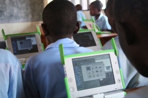 One_Laptop_per_Child_at_Kagugu_Primary_School,_Kigali,_Rwanda-19Sept2009