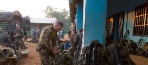 des-soldats-francais-sur-la-base-de-bossembele-en-centrafrique-le-7-decembre-2013_4553656