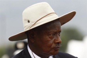 Le président ougandais Yoweri Museveni a reconnu mercredi pour la première fois qu'il apportait un soutien militaire à son homologue du Soudan du Sud, Salva Kiir, confronté à une rébellion de son ancien vice-président. /Photo d'archives/REUTERS/James Akena