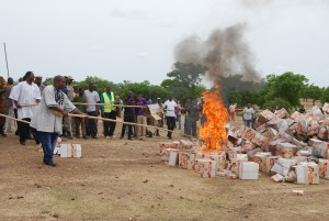 produits-alimentaires-38-tonnes-de-biscuits-perimes-incineres